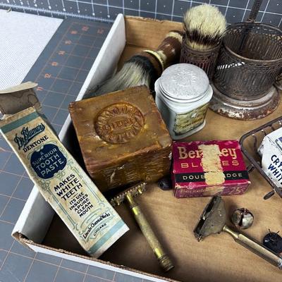 Bathroom Vanity Clean Out VINTAGE: Razors, Soap etc. 