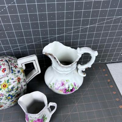 Tea Pot, Creamer and Pitcher Chinz & Floral Japanese