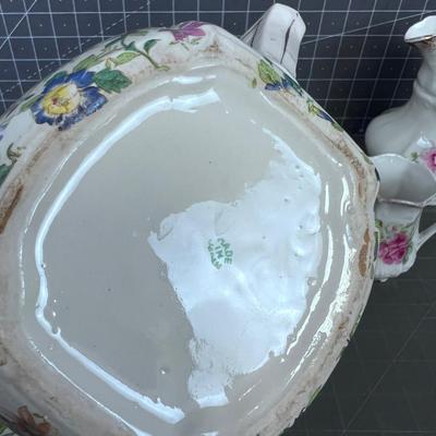 Tea Pot, Creamer and Pitcher Chinz & Floral Japanese