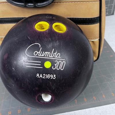 Bowling Ball with Bag Columbia 300 
