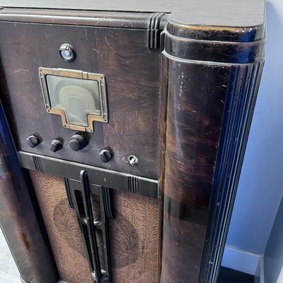RCA Victor Magic Voice Tube Radio