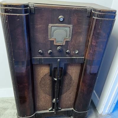 RCA Victor Magic Voice Tube Radio