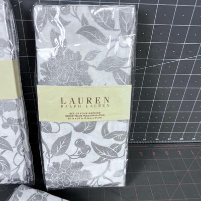 12 Ralph Lauren Pineview Pattern Napkins (12 NEW) Silver and White