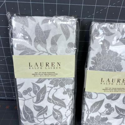 12 Ralph Lauren Pineview Pattern Napkins (12 NEW) Silver and White