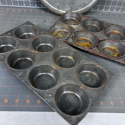 Antique Muffin Tin and Cookie Sheets 