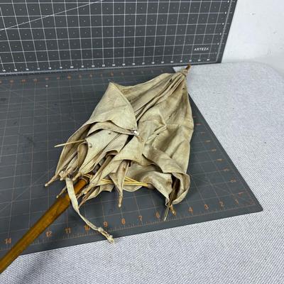 ANTIQUE  - Linen Umbrella 