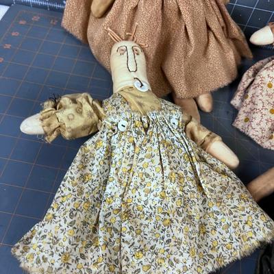 Folk Art Dolls 