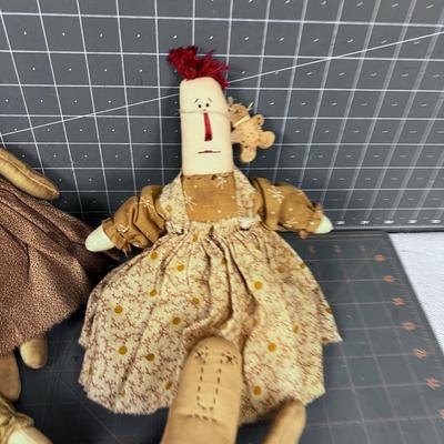 Folk Art Dolls 