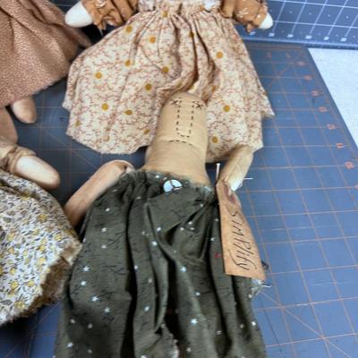 Folk Art Dolls 