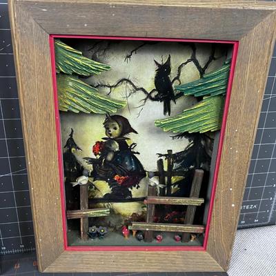Shadow Box HUMMEL (2) ANRI Carved