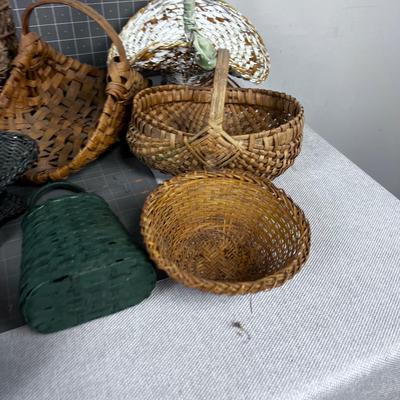 Antique and Vintage Baskets 