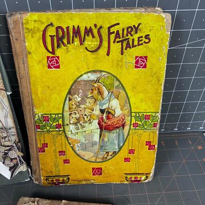 Children's Books: (5) Grimms Fairytales, 3 Bears,  Our Darlings, 