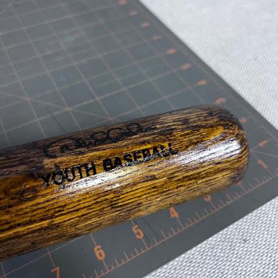 Y 8797 30" Youth Baseball Bat