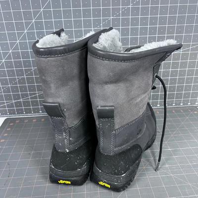 UGG Snow Boot