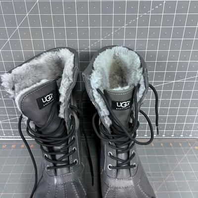 UGG Snow Boot