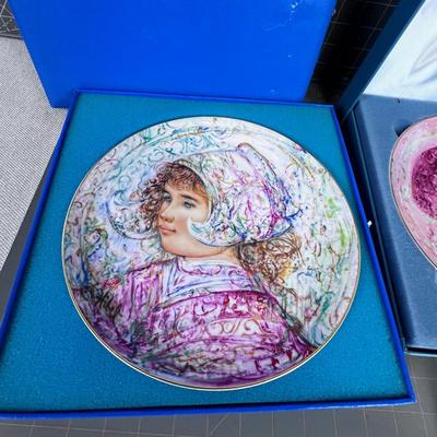 Collector Plates Hibel (2) Pair of Children 