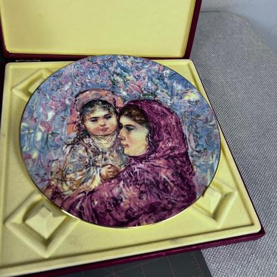 Collector Plates Hibel(3) Women & Child Plus other 
