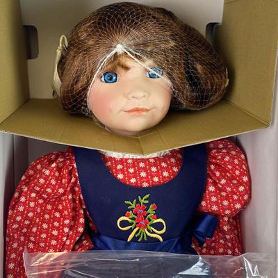  WILLIAM TUNG HANDCRAFTED PORCELAIN DOLL LIBBY LTD ED NIB 