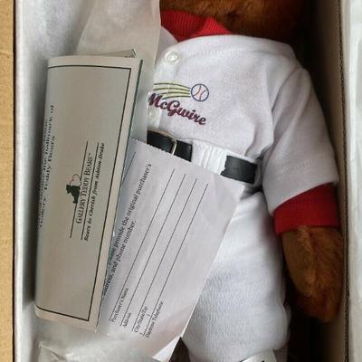 (#73)  MLB MARK MCGWIRE TEDDY BEAR LTD ED NIB 
