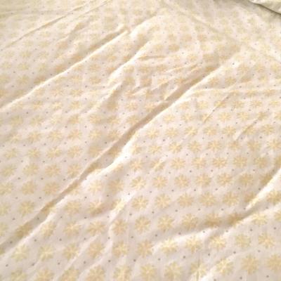 444 Lot of Kohls Queen Sheet Set with Yellow Daisy Design