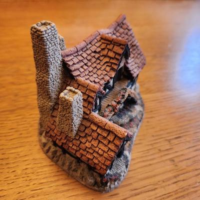 David Winter Miniature House