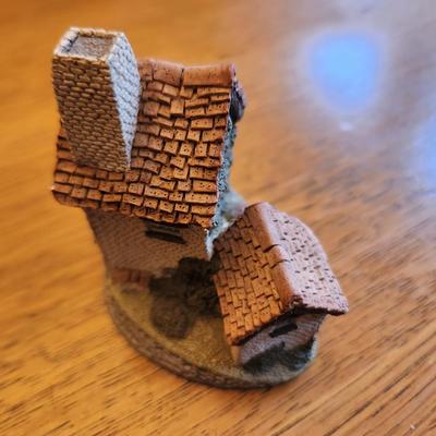 David Winter's Ivy Cottage Miniature Cottage