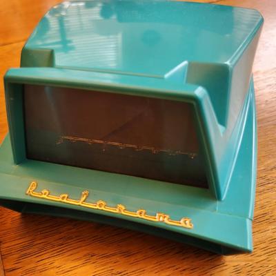 Realorama Slide Viewer