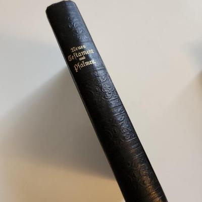 Old German Bible - Plus