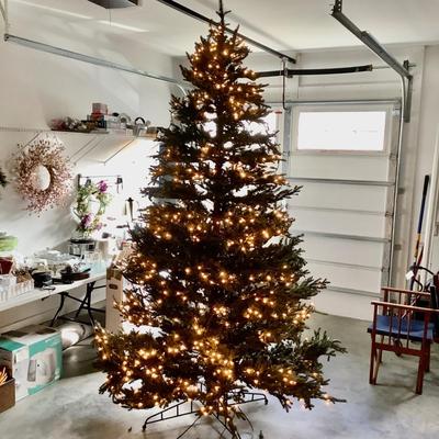 458 Large 9.5' FRONTGATE Artificial Christmas Tree with Storage Bag