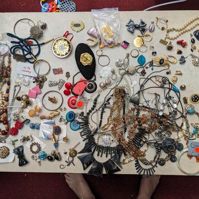 Vtg Jewelry Collection 1