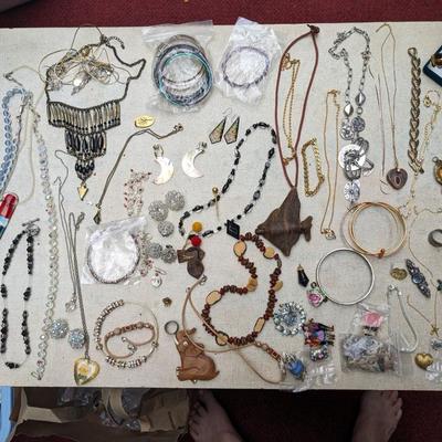Vintage Jewelry Collection 20