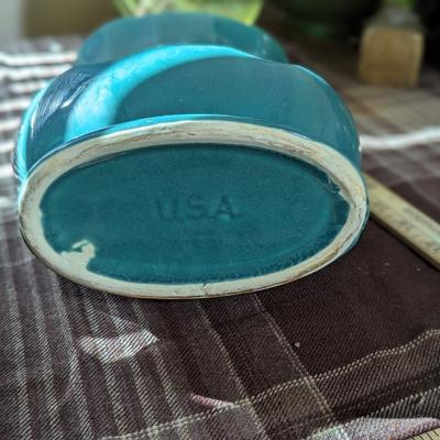 USA Vintage Green/Aqua Pottery Vase