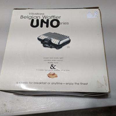 VillaWare Belgian Waffler Maker Uno Series Model 2000