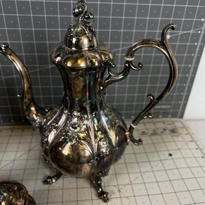 REED & BARTON Silver Plated Tea and Coffee Pots Plus Cream & Sugar Set (4 pieces)  Used. Plated. Awesome!!!!