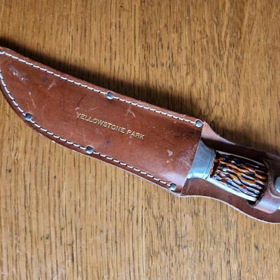 Colonial Hunting Knife with Yellowstone Leather Case
