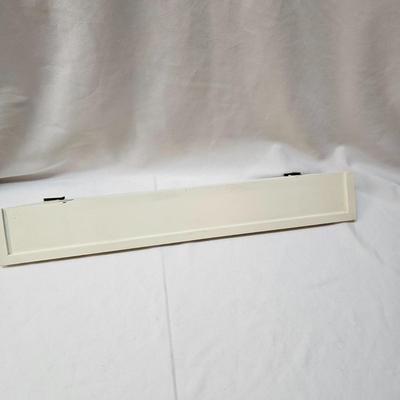 Pair of White Wood Hanging Shelves (BD-JS)