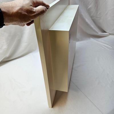 Pair of White Wood Hanging Shelves (BD-JS)