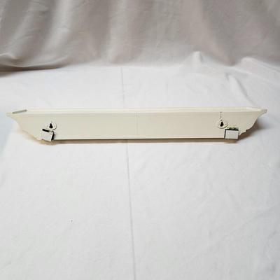 Pair of White Wood Hanging Shelves (BD-JS)