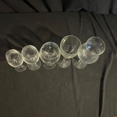 Selection of Wine Glasses (B-MG)
