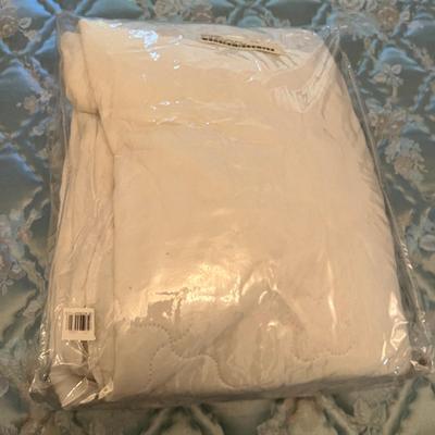 Queen & Double Sheet Sets, Bedspreads & More (BR2-MG)