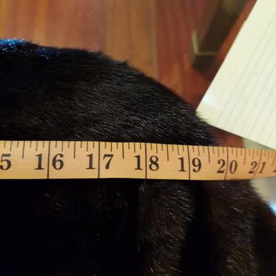 Louis FÃ¨raud Fur Coat Size 6 (E-MG)