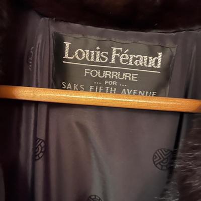 Louis FÃ¨raud Fur Coat Size 6 (E-MG)