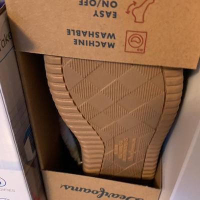 Ultimate Relaxation Lot In Boxes Fans Slippers
