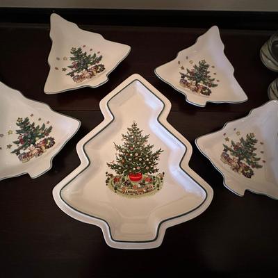 Christmas glassware lot
