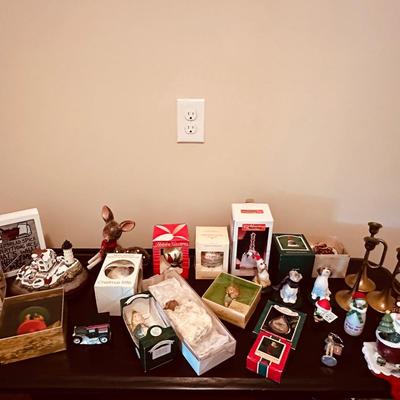 collectable Christmas ornament lot
