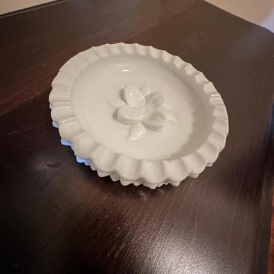milkglass lot