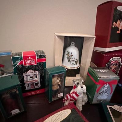 collectable Christmas ornament lot