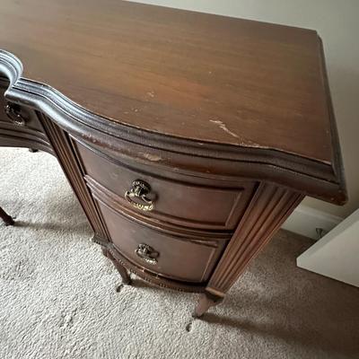 vintage vanity