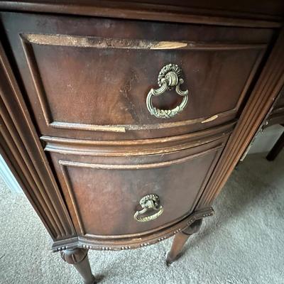 vintage vanity