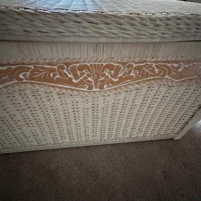 wicker storage chest trunk